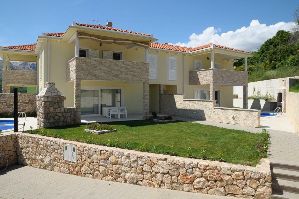 House Sunny Rock Baska Villa Eksteriør billede